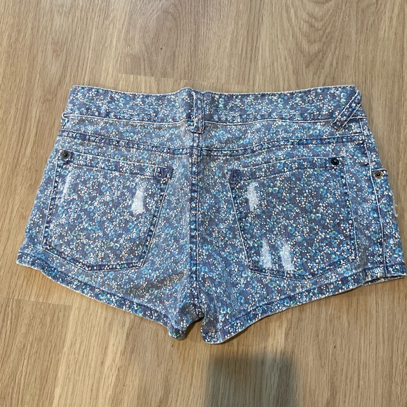 RVCA denim shorts - Picture 3 of 3